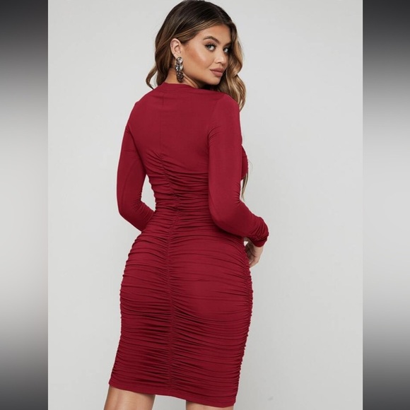 Solid Ruched Bodycon Dress - Picture 4 of 7